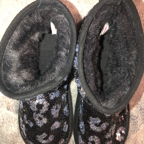 VS PINK booties - Picture 4 of 4